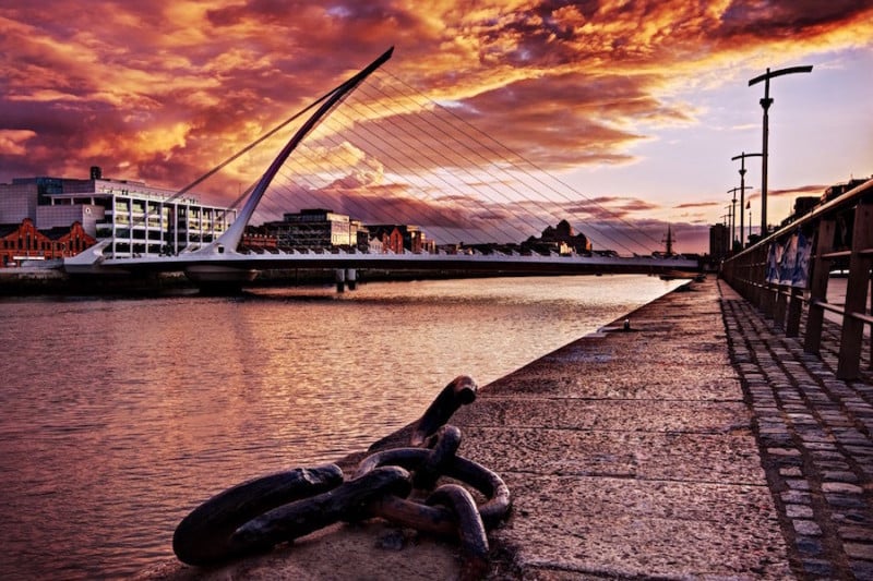 samuel-beckett-bridge-at-sunset-dublin